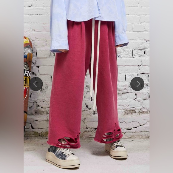 R13 Cropped Pleated Wide Leg Sweatpant - Picture 1 of 9
